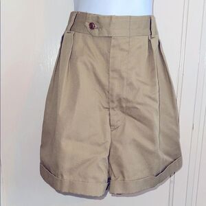 Vintage 80s Hunters Run khaki pleat front women’s shorts